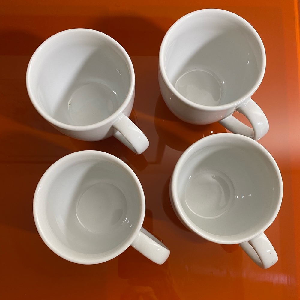 Elegant White Ceramic Mug Set